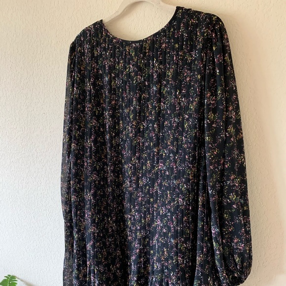 A New Day Pleated Shift Dress - Picture 2 of 3